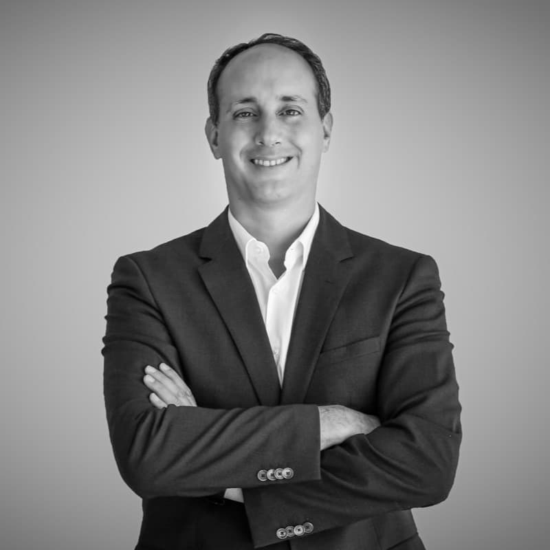 Igor Marzo, Socio